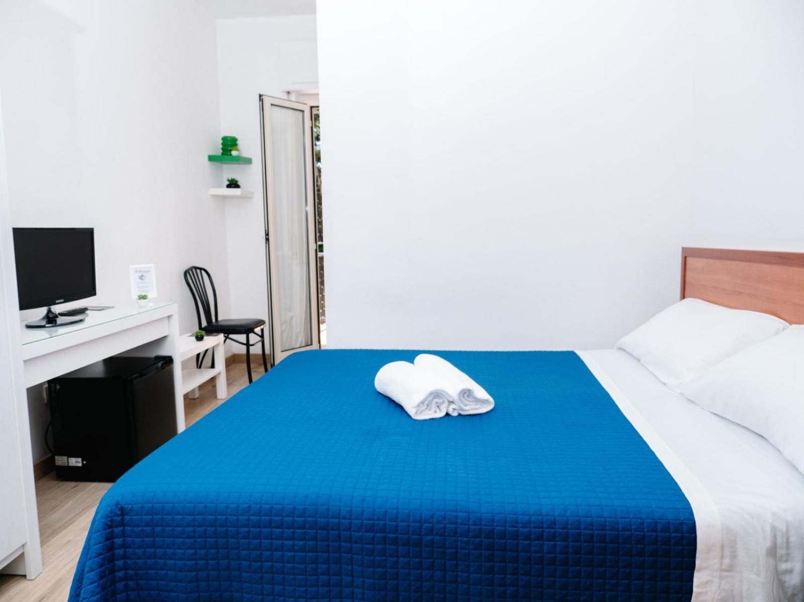 Hotel Antagos Montesilvano Bagian luar foto