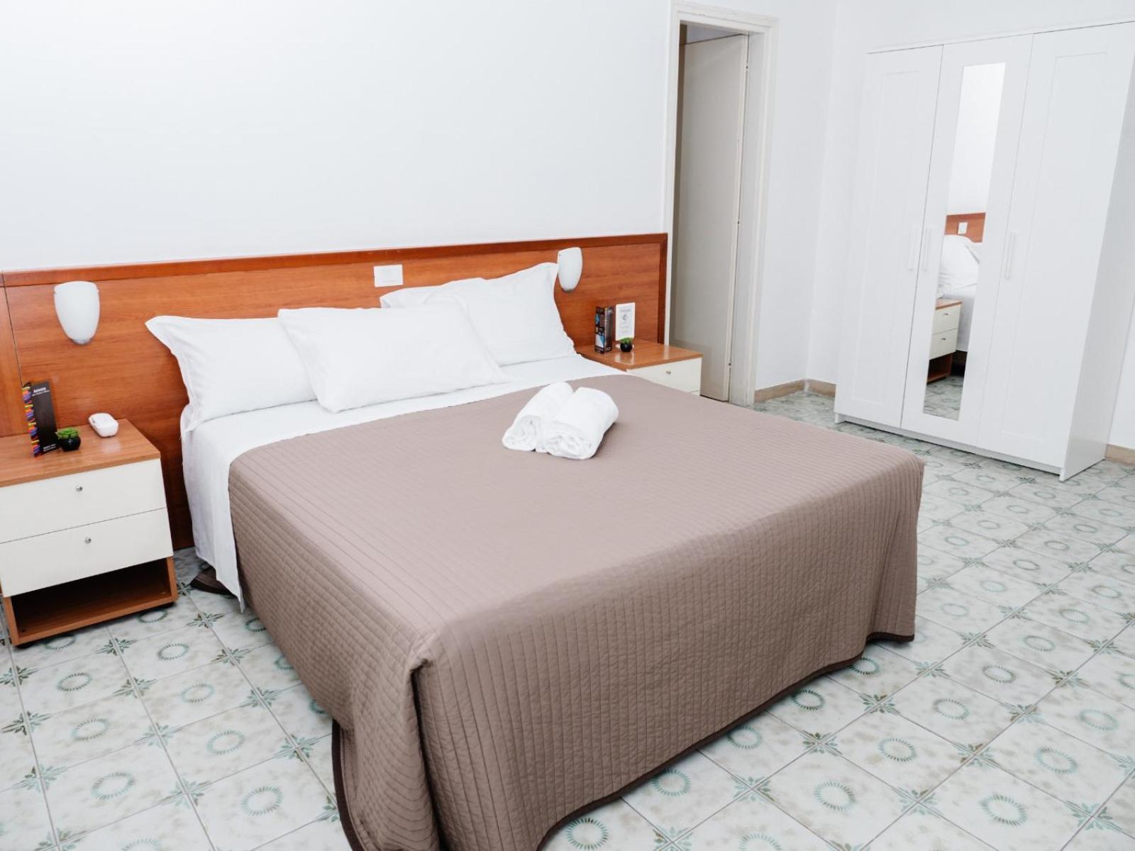 Hotel Antagos Montesilvano Bagian luar foto