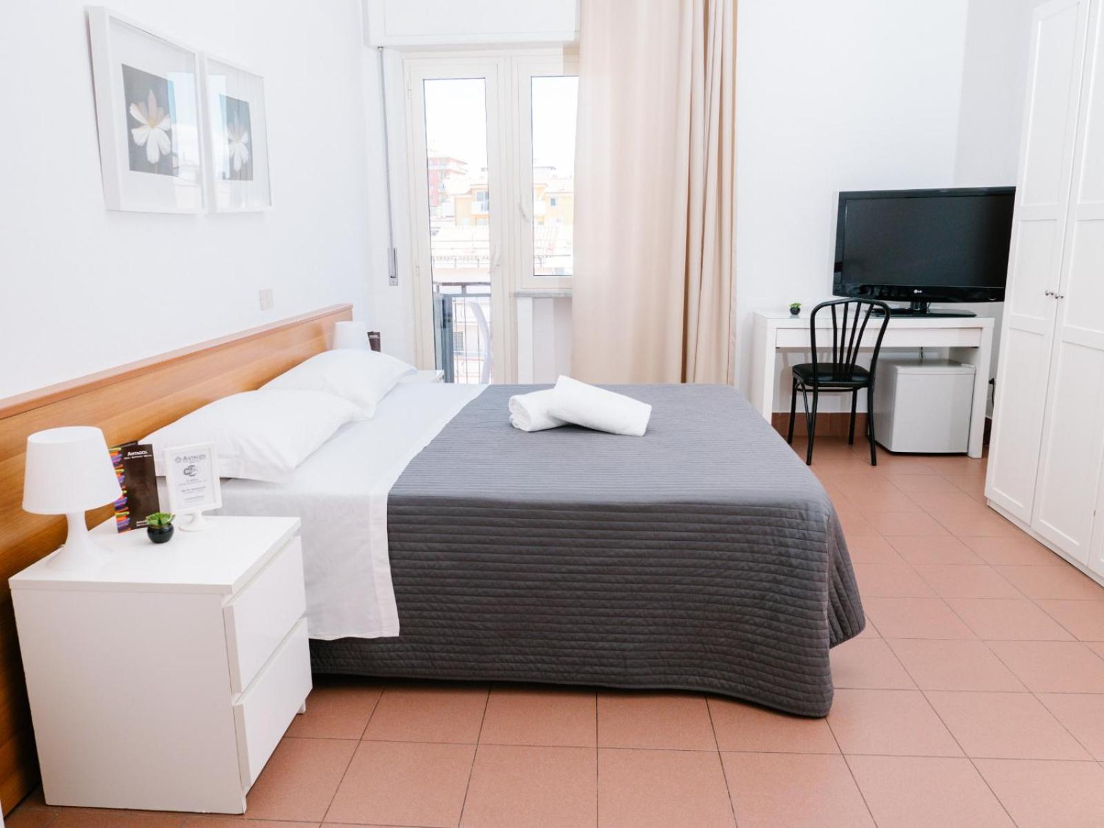 Hotel Antagos Montesilvano Bagian luar foto