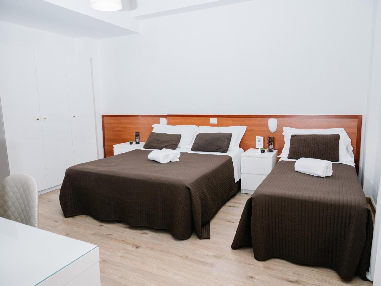 Hotel Antagos Montesilvano Bagian luar foto