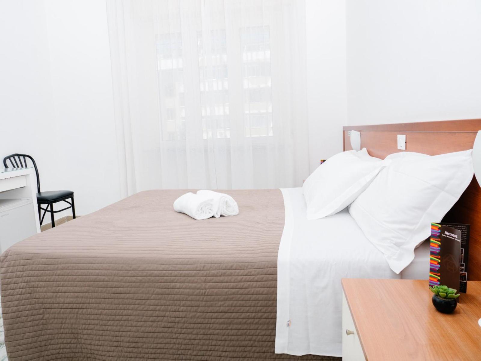 Hotel Antagos Montesilvano Bagian luar foto